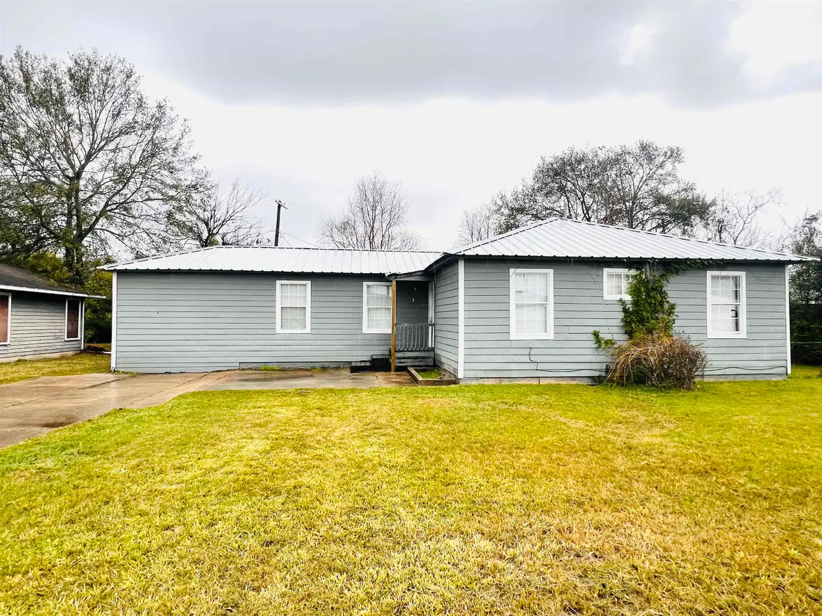 1506 Chapman, Orange, TX 77630 - Image #1