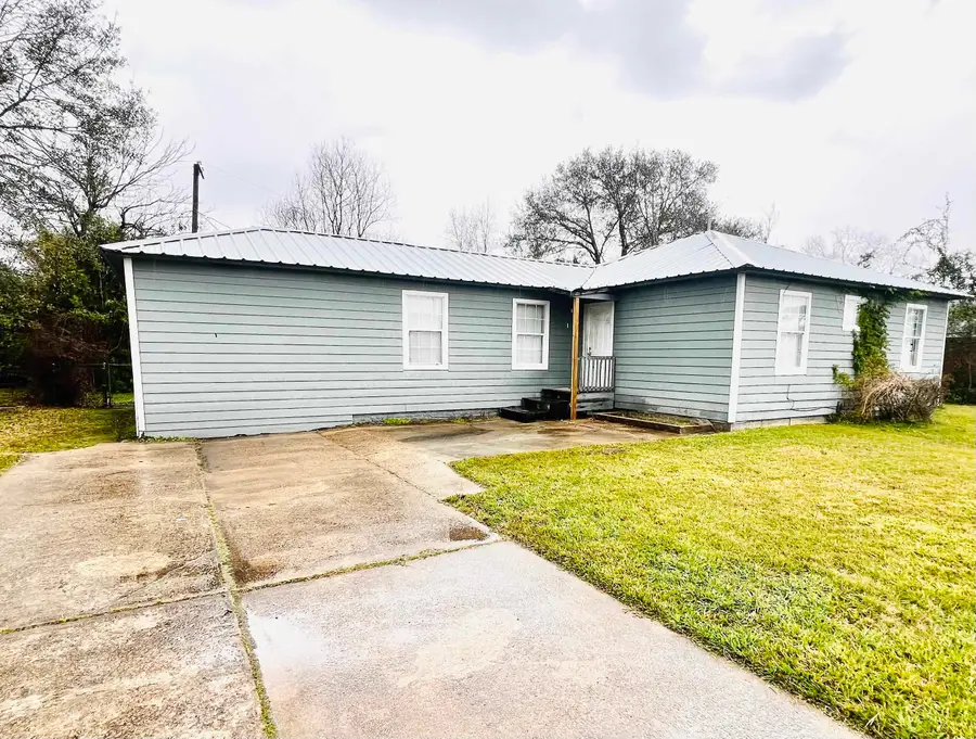 1506 Chapman, Orange, TX 77630 - Image #2