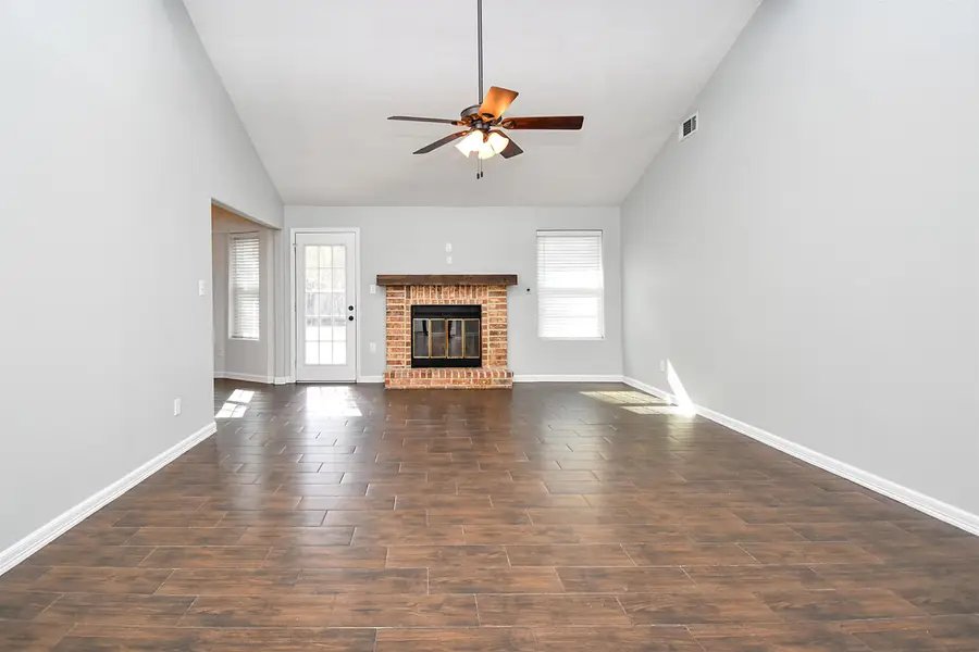 12865 Tanoak Ln, Beaumont, TX 77713 - Image #3