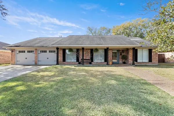 865 NANTUCKET, Beaumont, TX 77706