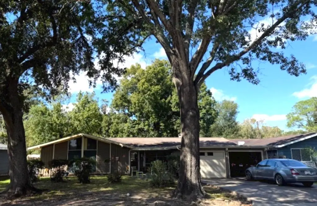 5035 Woodlawn Drive, Groves, TX 77619-2720 - #1