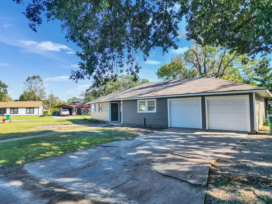 1009 Ruby Ln, Orange, TX 77630 - Image #3