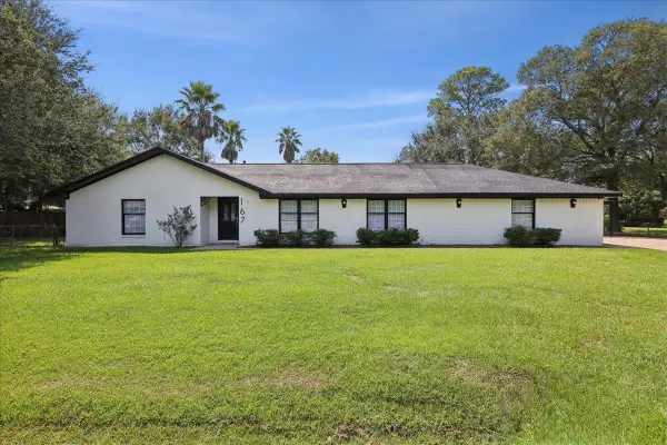 167 Ridgewood St, Bridge City, TX 77611