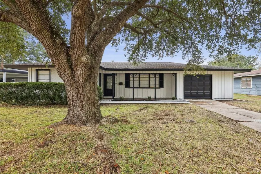 855 Carolina, Bridge City, TX 77611 - #3