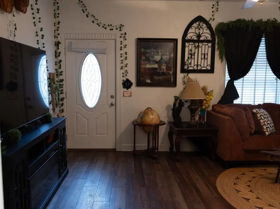 770 S 9th Street, Silsbee, TX 77657 - Image #2