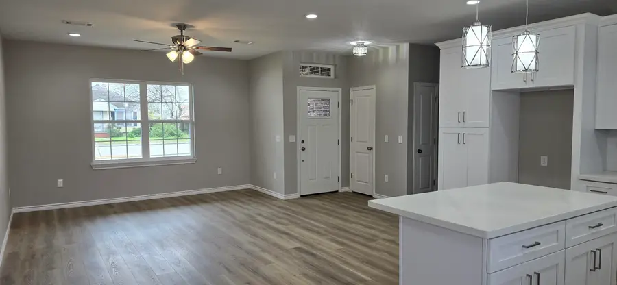 1225 6th St, Port Arthur, TX 77640 - Image #2