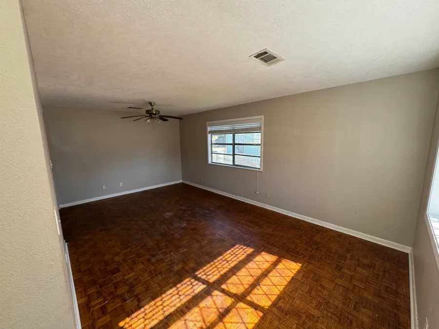 3870 Broadmoor, Beaumont, TX 77707 - Image #2