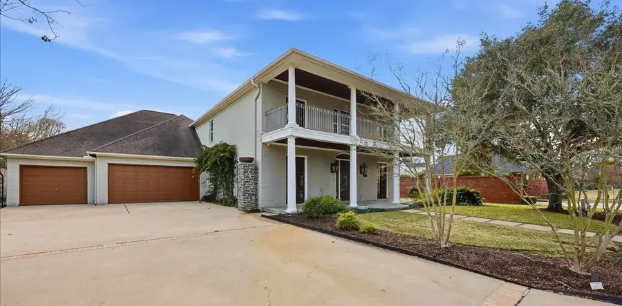 4245 Brownstone Dr, Beaumont, TX 77706 - #2