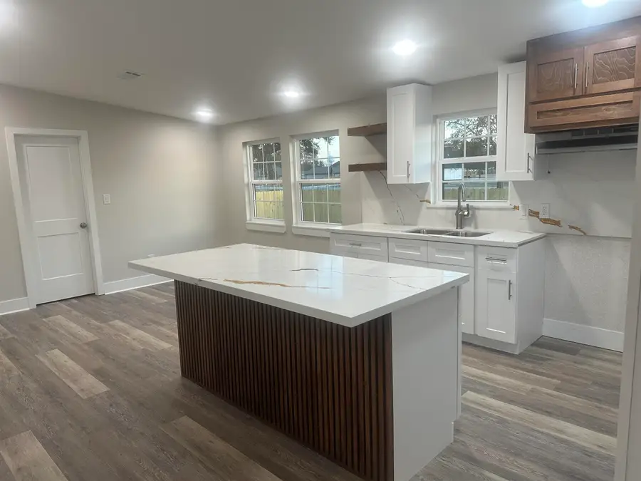 2140 60th St, Port Arthur, TX 77640 - Image #2