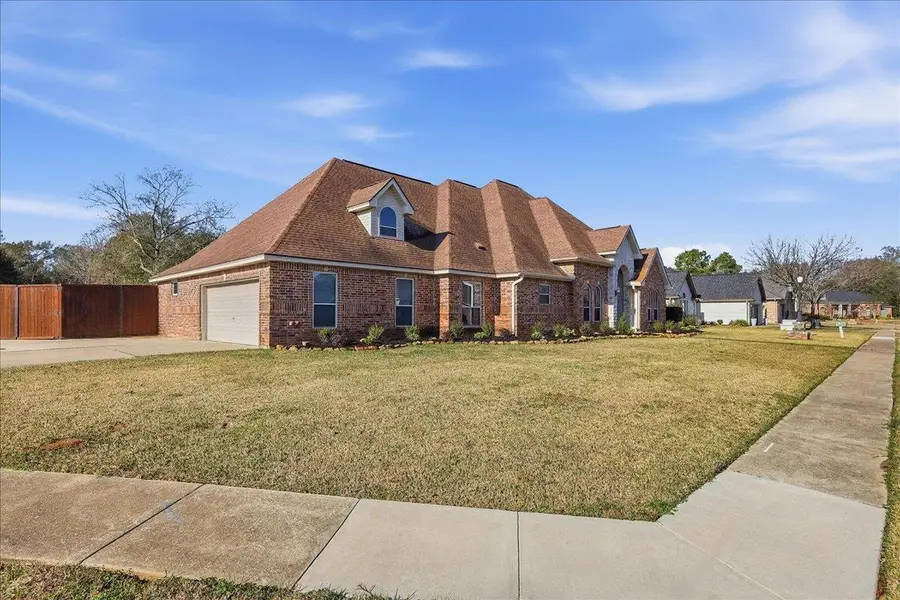 5015 KINGS COURT, Orange, TX 77630 - Image #2