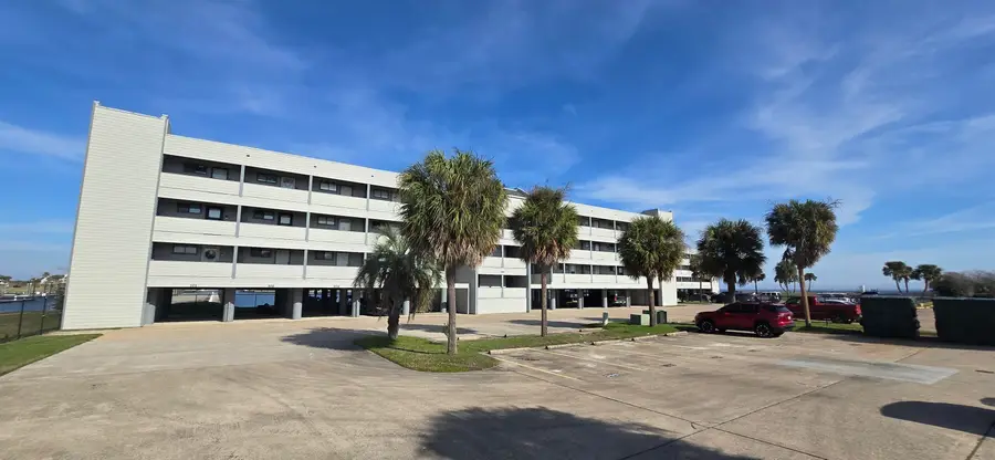 580 Pleasure Island Blvd Unit 213, Port Arthur, TX 77640 - Image #3