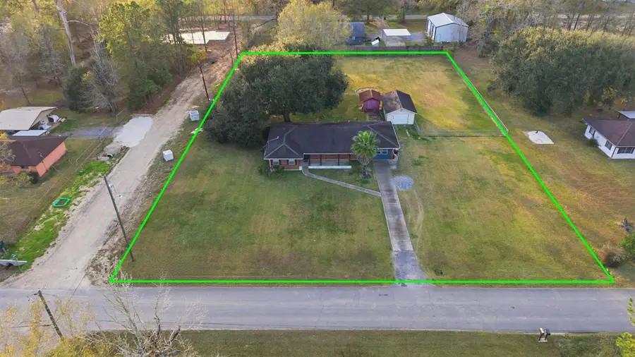 390 Woodlawn St, Vidor, TX 77662 - #2