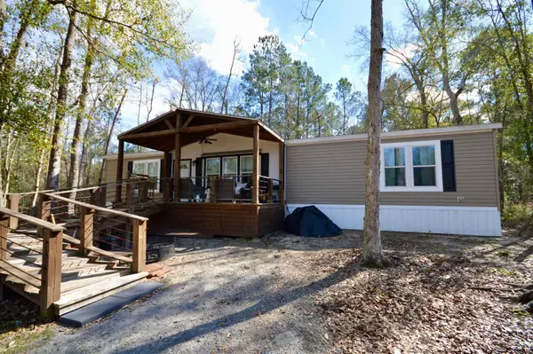 5676 W. Grigsby, Vidor, TX 77662