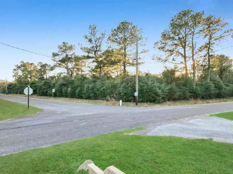 Pat Drive, Orange, TX 77630 - Image #2