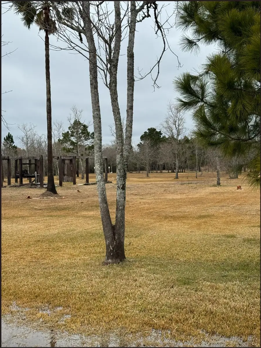 7010 Cypress Ln, Beaumont, TX 77705 - Image #2