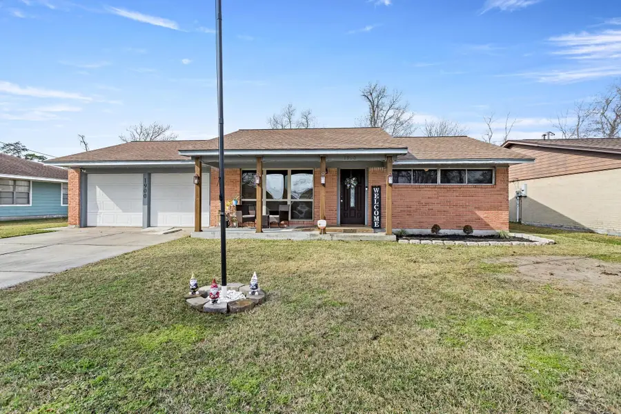 1900 Wildwood Ave, Orange, TX 77632 - Image #2