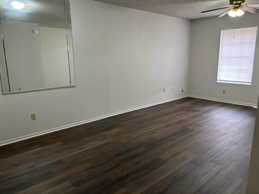 6150 Bedford Dr, Beaumont, TX 77708 - #2