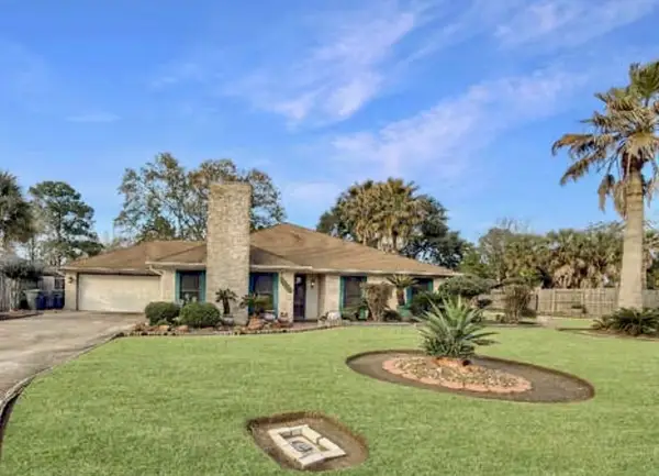 5050 CHINQUAPIN LN, Beaumont, TX 77708