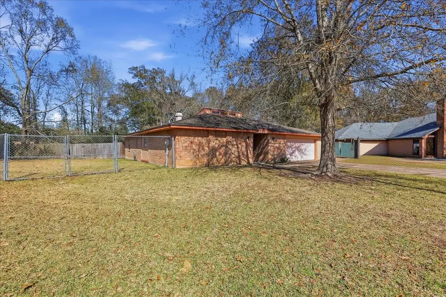 6280 Navajo Trail, Beaumont, TX 77708 - #2