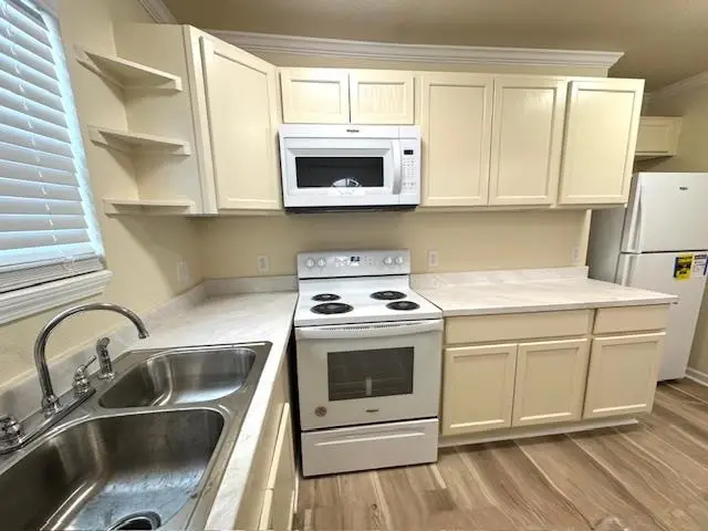 635 Goliad St, Beaumont, TX 77701 - #2