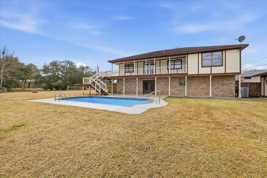 221 BERWICK, Bridge City, TX 77611 - #3