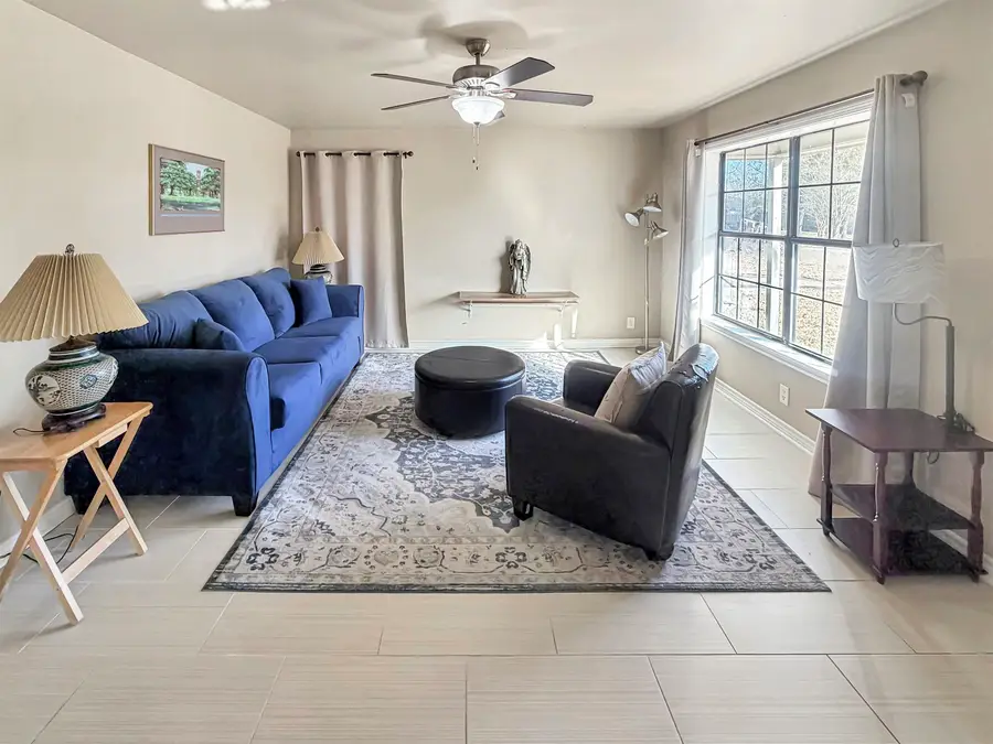 3780 Broadmoor Dr, Beaumont, TX 77707 - #3