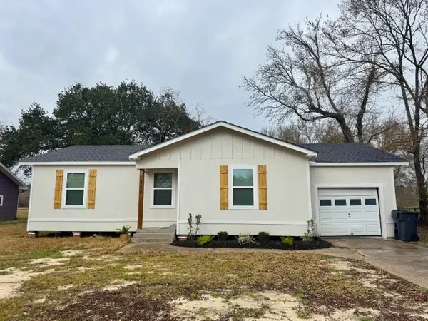 340 Warner, Bridge City, TX 77611