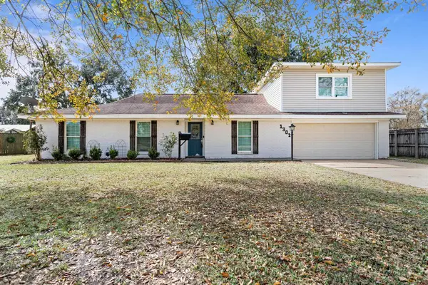 1301 Boyd Ave., Port Neches, TX 77651