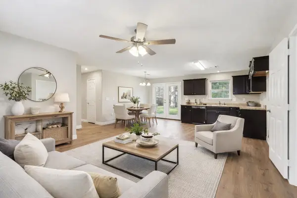 8670 Newfield Lane, Beaumont, TX 77707