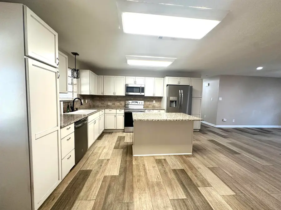 192 Live Oak, Bridge City, TX 77611 - #3