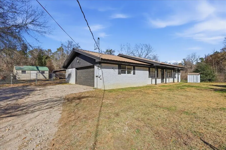 165 Loving Dr, Vidor, TX 77662 - #3