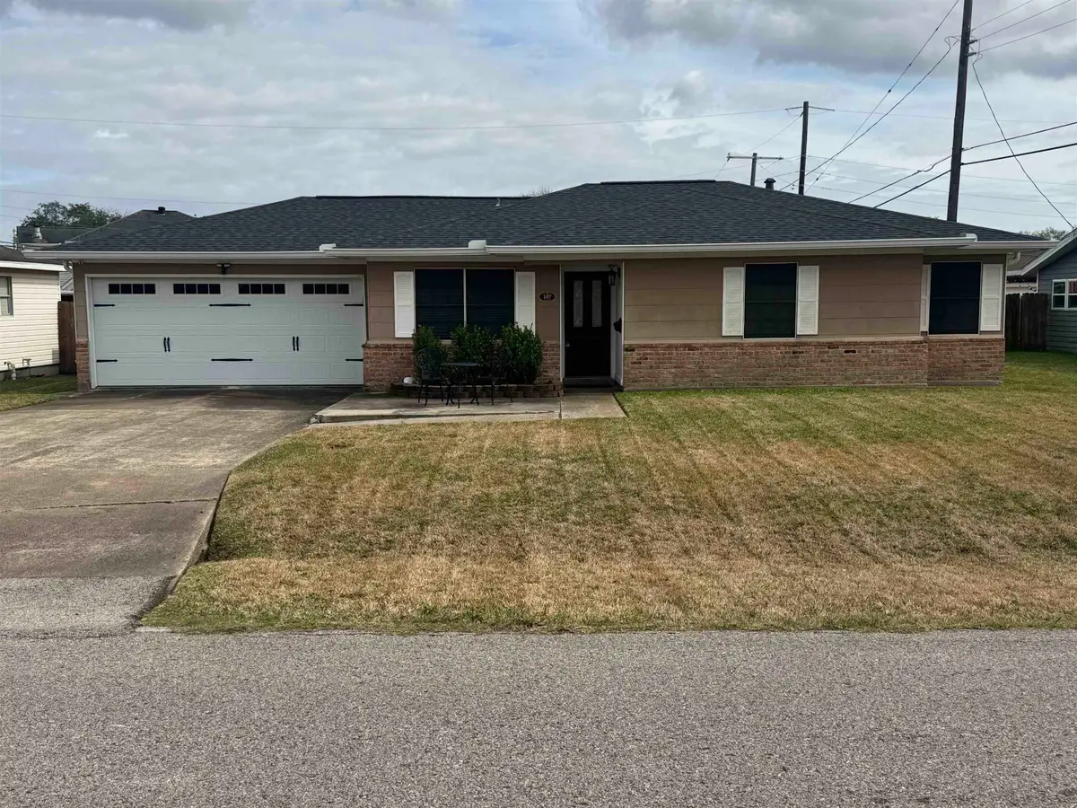 107 Avenue D, Nederland, TX 77627 - #1
