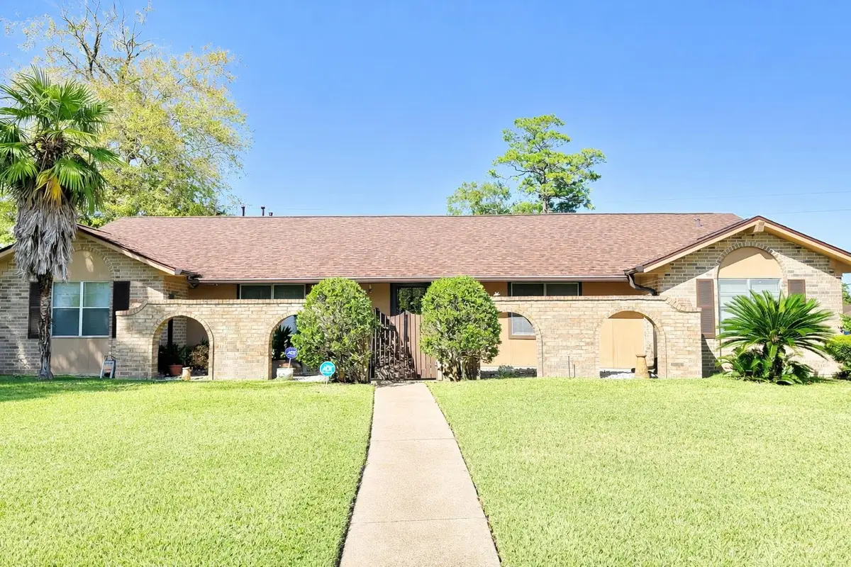 6610 Wedgewood Dr, Beaumont, TX 77706 - #1