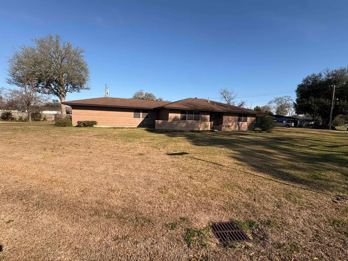 2310 13th Street, Port Neches, TX 77651-0000 - #1