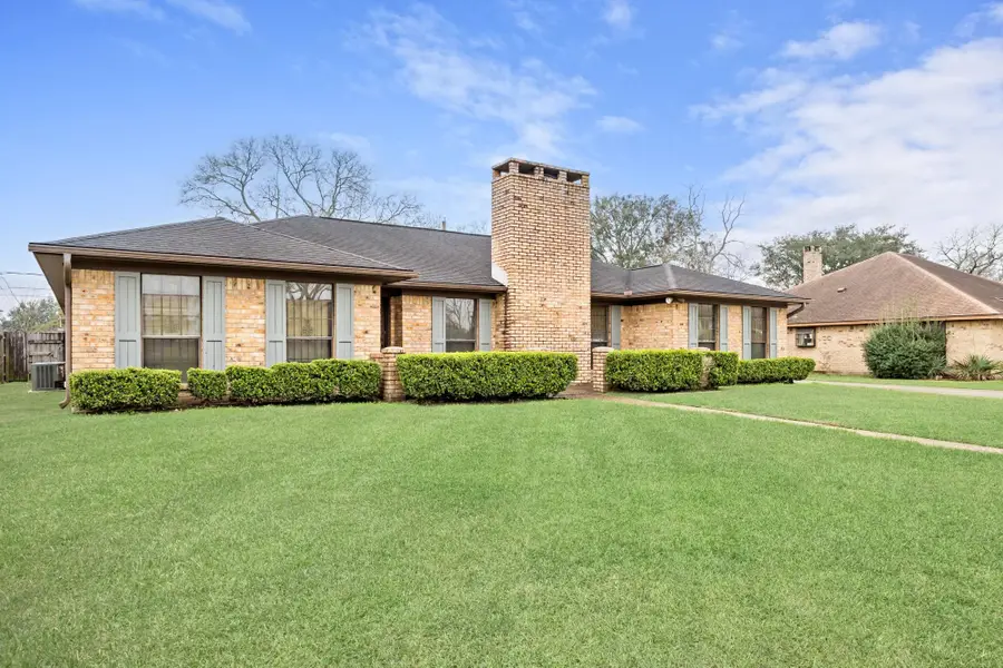 7025 Westgate Dr., Beaumont, TX 77706 - #2