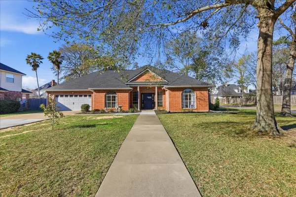 5060 Eaheart, Beaumont, TX 77706