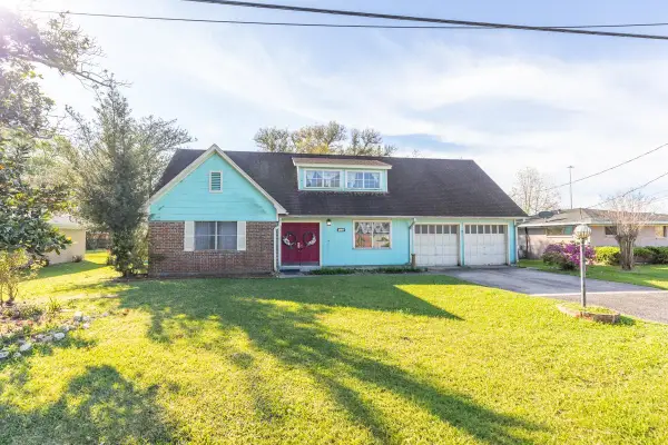 1035 Palermo Dr., Beaumont, TX 77705