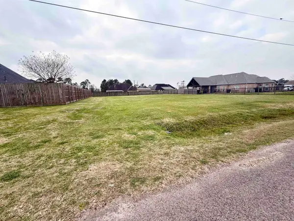 000 Joshua Circle, Orange, TX 77630