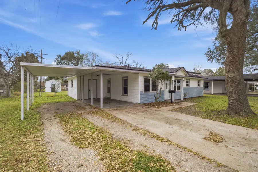 2241 5th St, Port Neches, TX 77651 - #3