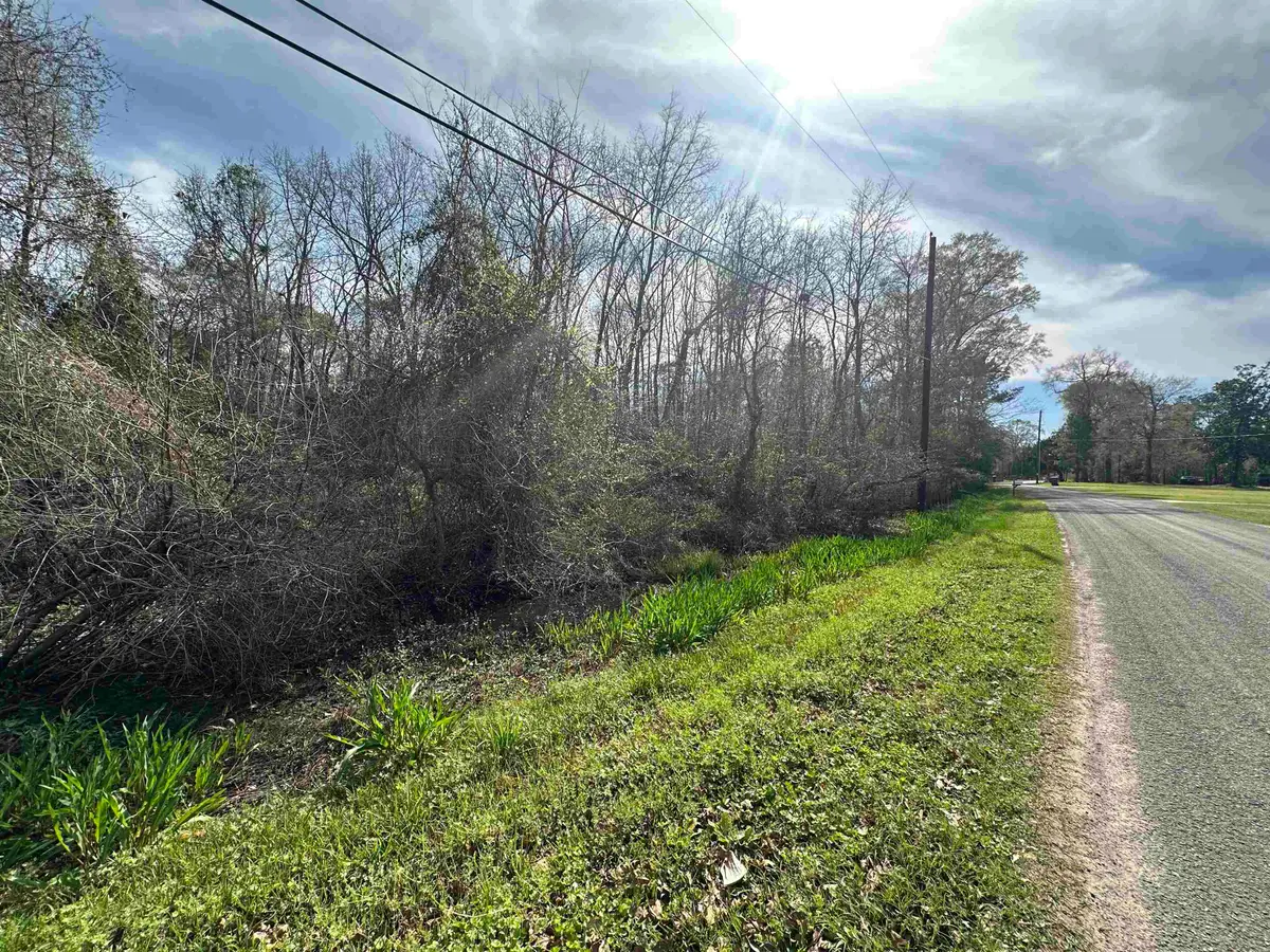 1270 Operators Ln., Vidor, TX 77662 - #1