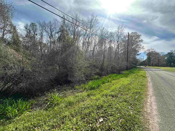 1270 Operators Ln., Vidor, TX 77662