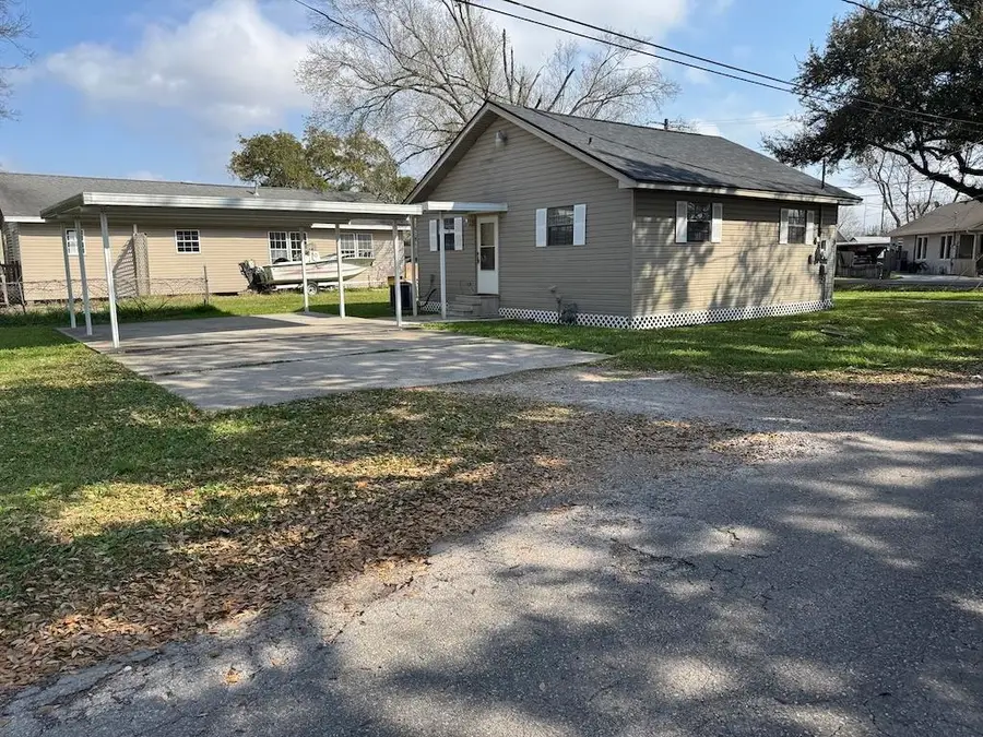 2230 Armstrong Ave, Port Neches, TX 77651 - #3