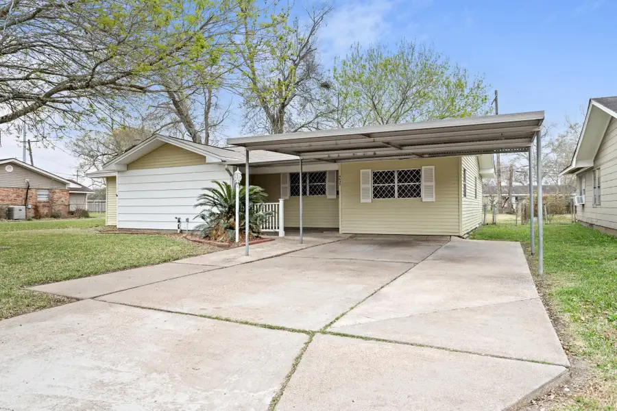 8635 Skyview Dr., Beaumont, TX 77707 - #3