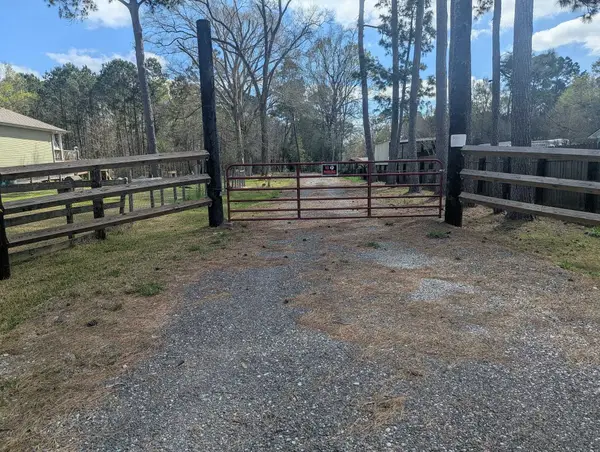 00 Loop Rd, Beaumont, TX 77713