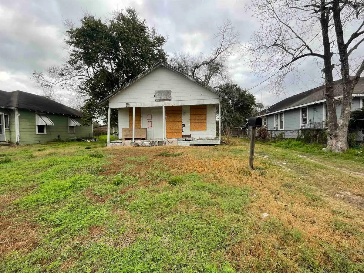 1826 cartwright, Beaumont, TX 77701 - #1