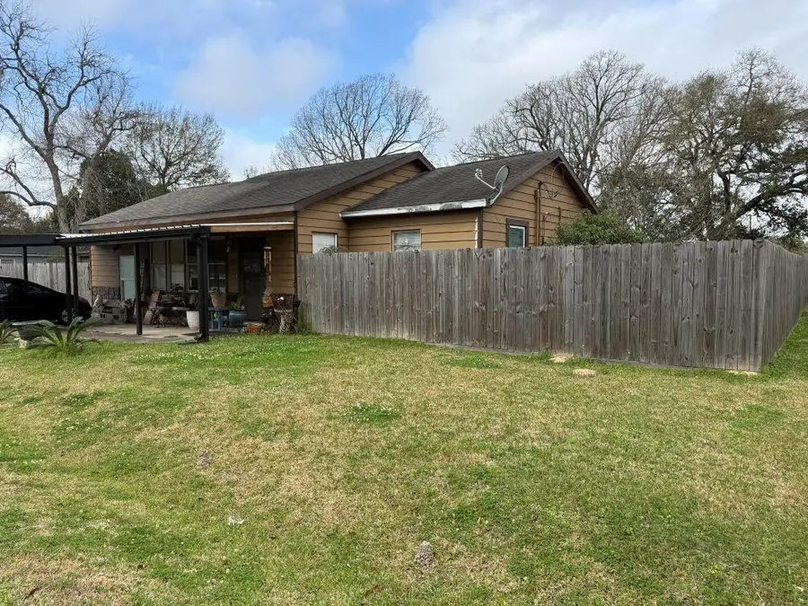 1312 Hill St, Nederland, TX 77627 - #2