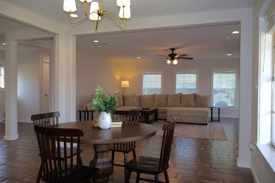 1965 Wexford, Vidor, TX 77662 - #2