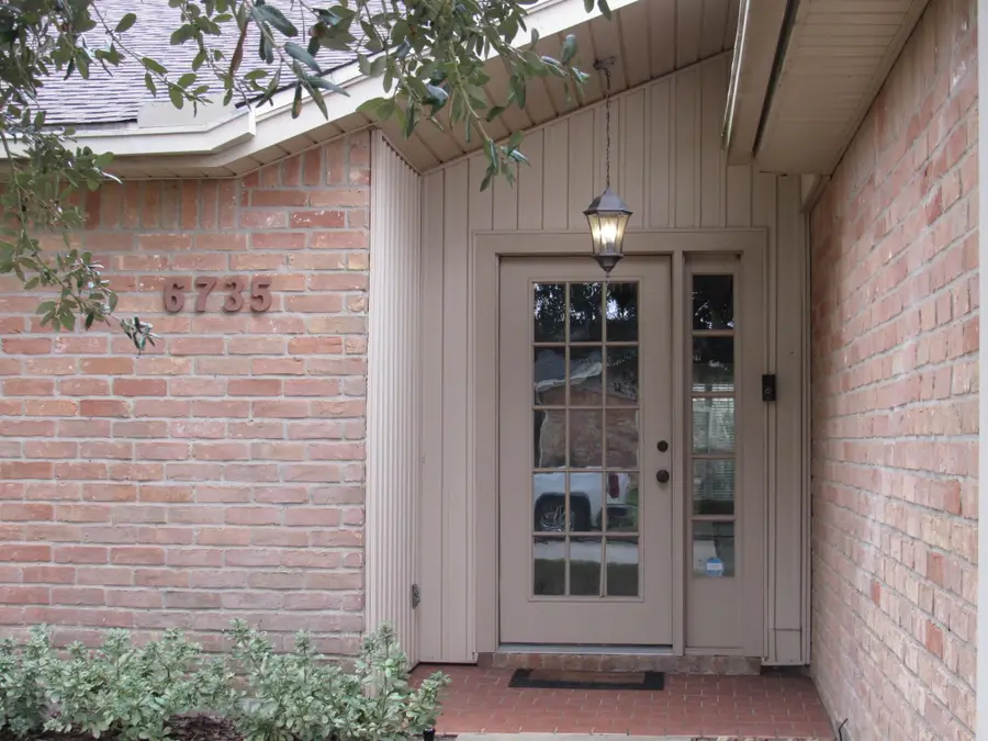 6735 Marshall Place Dr, Beaumont, TX 77706 - #2
