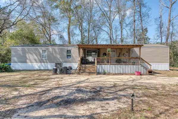 417 County Road 4141, Deweyville, TX 77632-4083