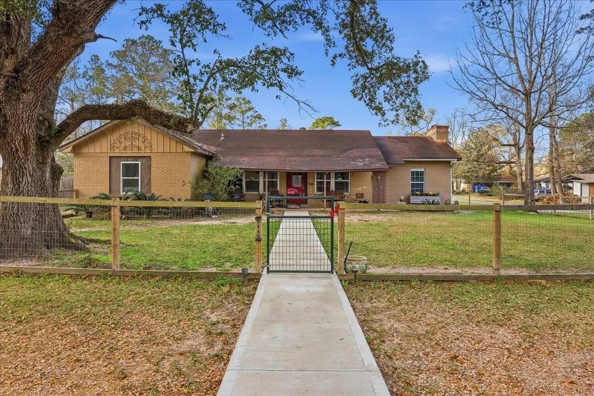 9849 Holly Dr, Lumberton, TX 77657 - #1